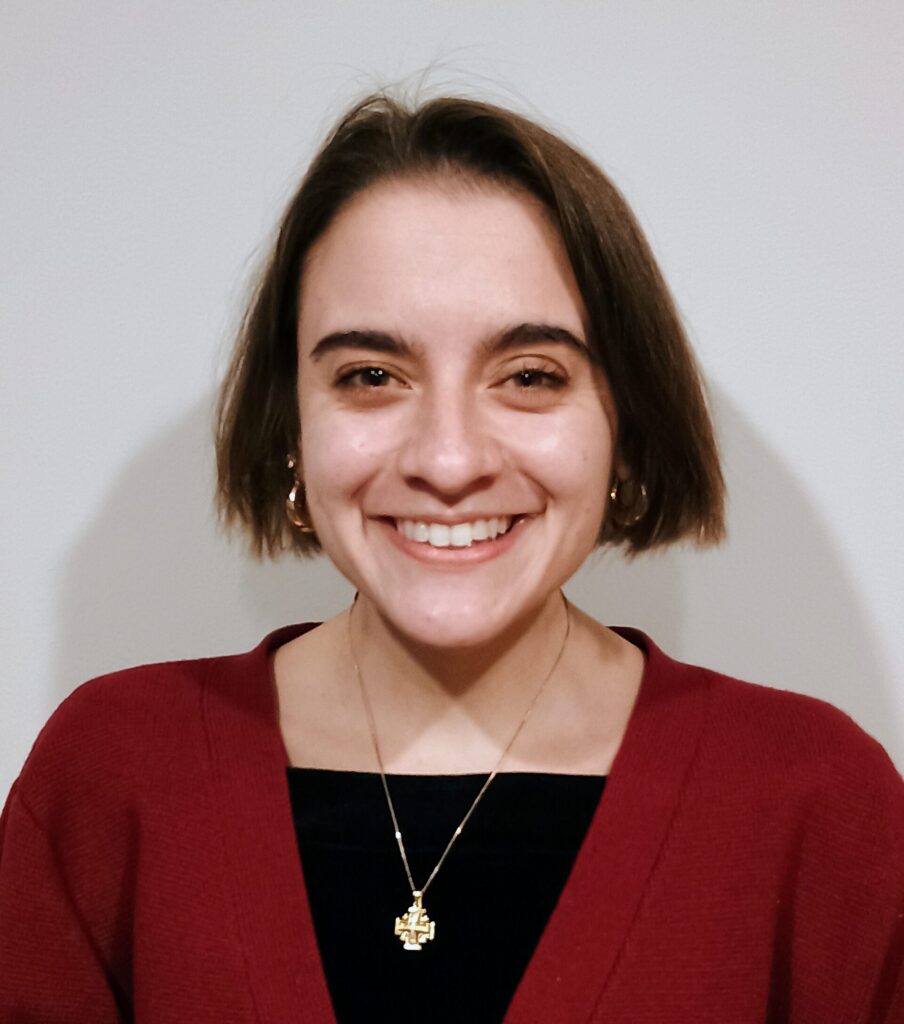 ClairePassero Headshot